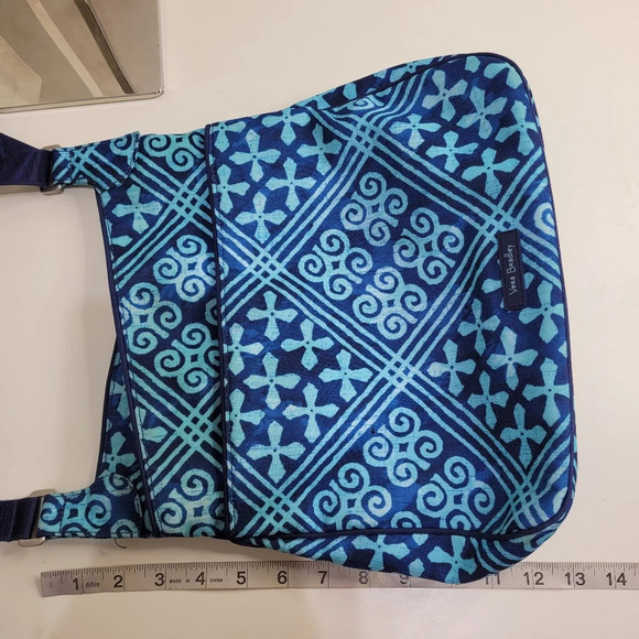 Vera Bradley Crossbody Shoulder Bag in Retired Cuban Tile Print Blue LIKE NEW - Picture 10 of 12